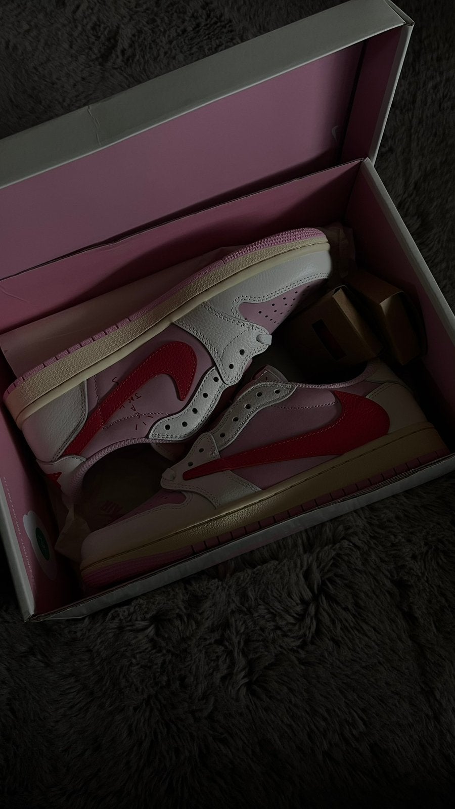 Nike Air Jordan 1 Low Travis Scott x Muslin Shy Pink 39, Nieuw, Ophalen of Verzenden, Sneakers of Gympen, Roze