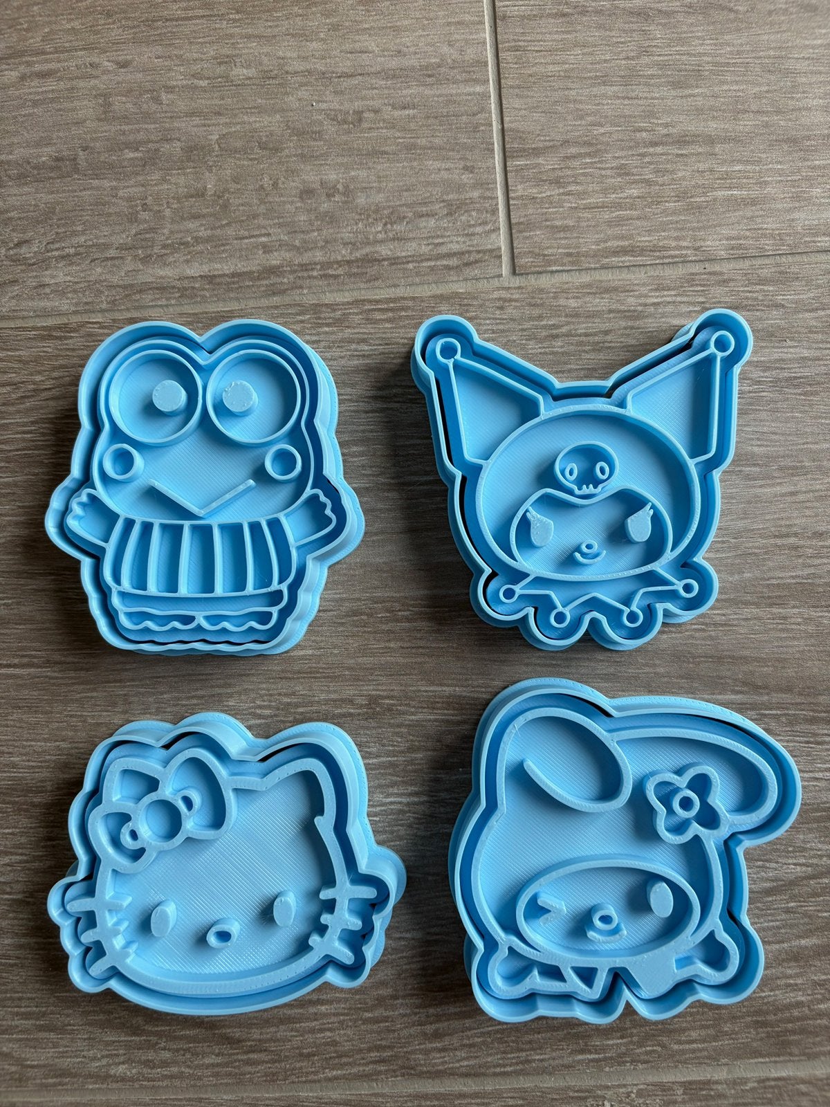 hello kitty cookie cutters, Ophalen of Verzenden, Zo goed als nieuw, Taarten of Cupcakes, Bakvorm