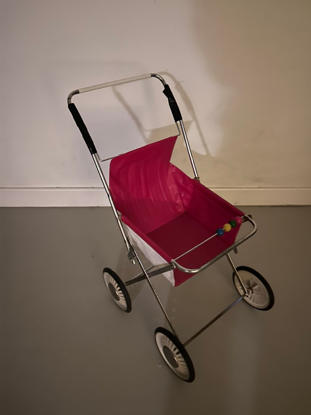 Poppenwagen kinderwagen pop inklapbaar retro vintage, Ophalen of Verzenden, Gebruikt, Babypop