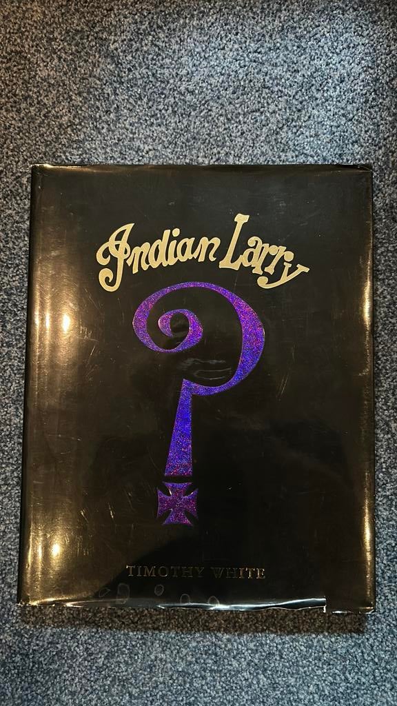 Boek hardcover Indian Larry, Ophalen of Verzenden, 2000 - 2009, Zo goed als nieuw