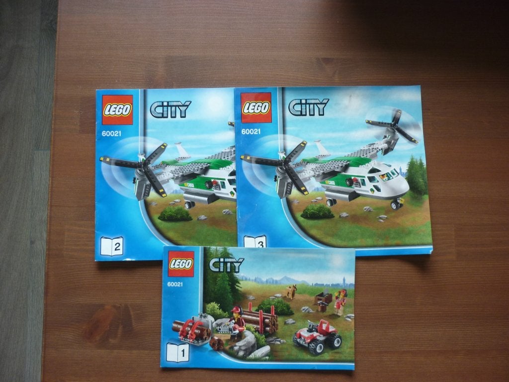 Foto 4 van Lego City 60021 – Hefschroef vrachtvliegtuig