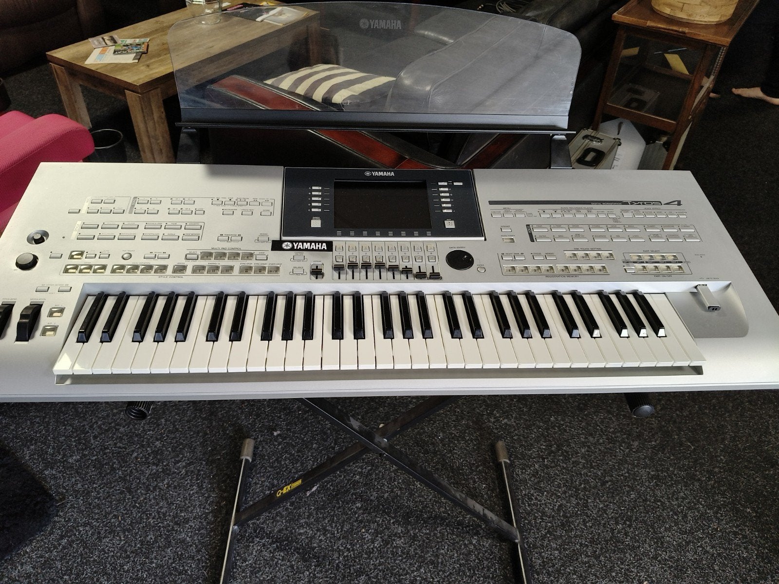 Yamaha Tyros 4, Ophalen, Midi-aansluiting, Yamaha, 61 toetsen