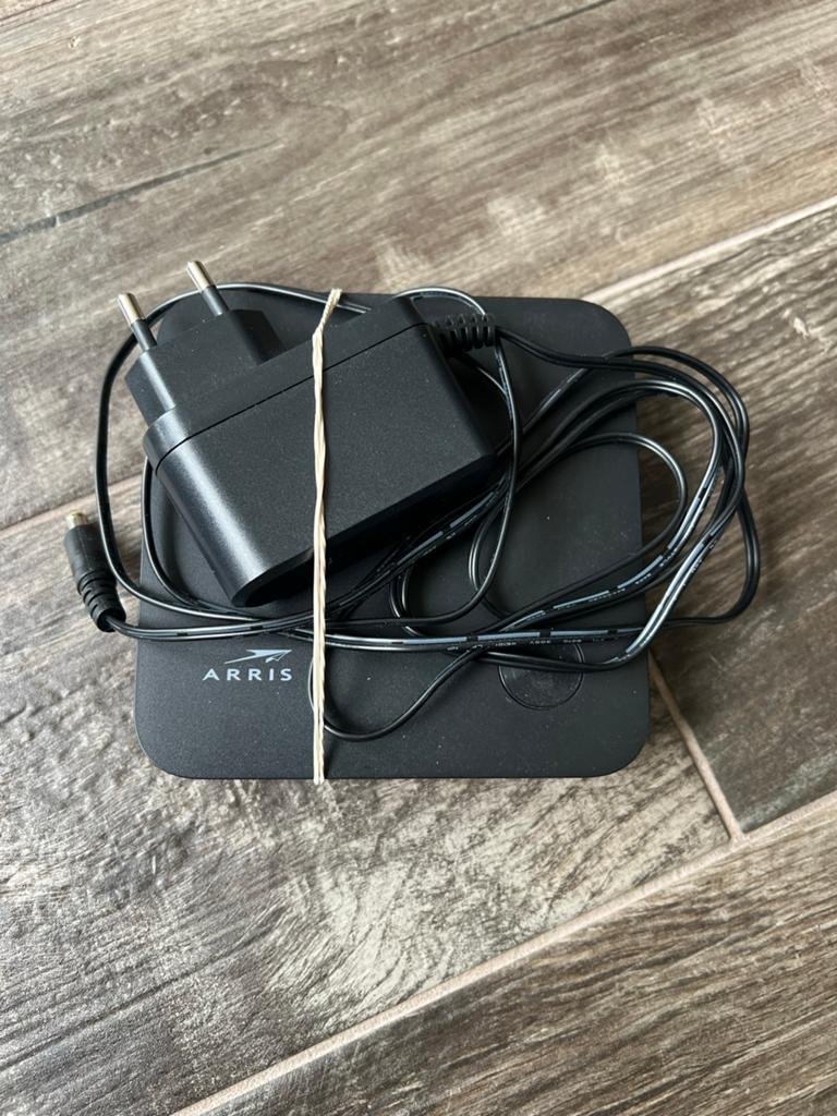 KPN TV kastje Arris VIP5202 Decoder, Ophalen of Verzenden, Gebruikt, Decoder