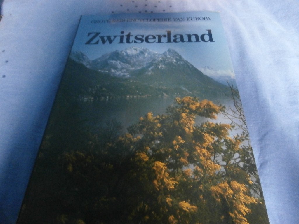 Grote reis encyclopedie van Europa Lekturama Zwitserland boe, Boeken, Encyclopedieën, Ophalen of Verzenden, Zo goed als nieuw