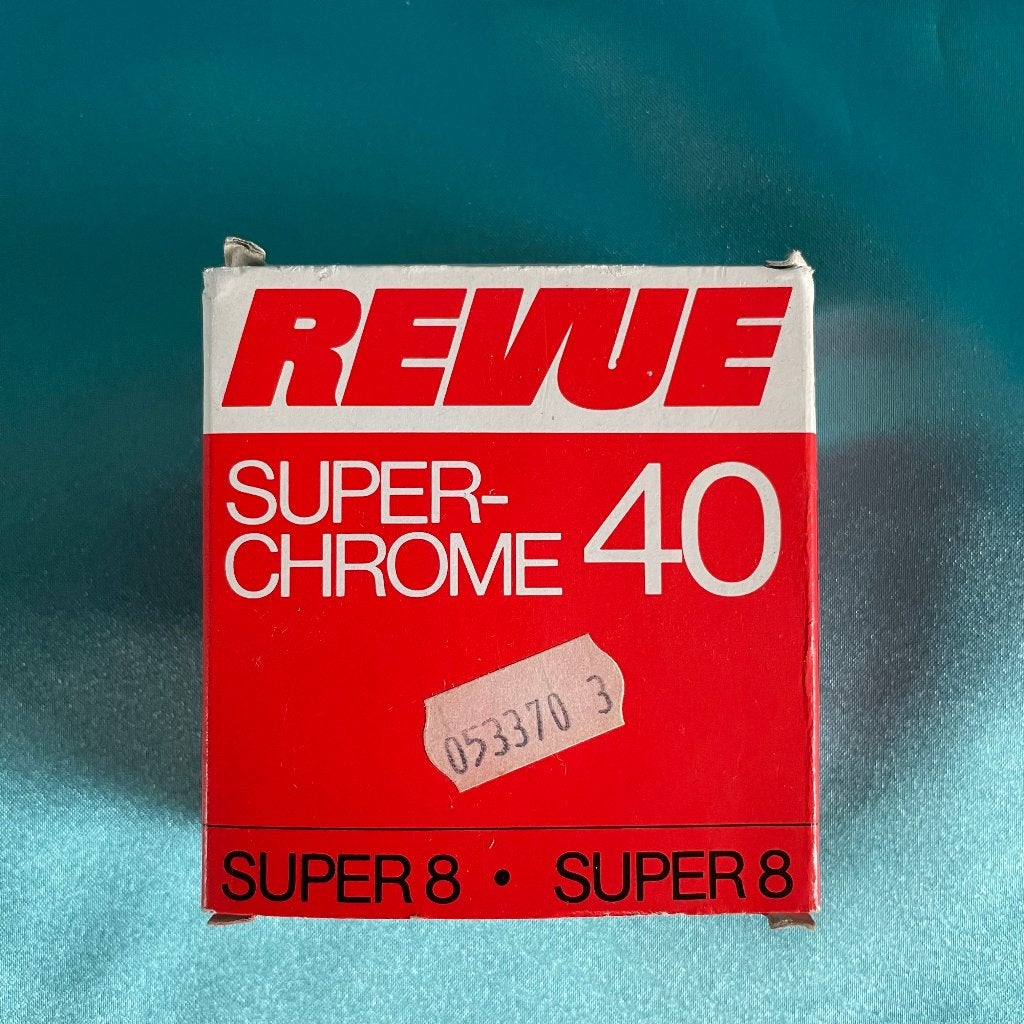 Vintage Revue Super-Chrome 40 – Super 8 Film.Geseald, Ophalen of Verzenden, 8mm film