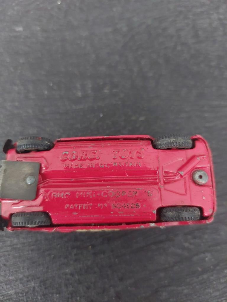 Vintage Corgi Toys AMC Mini Cooper Rally Auto, Ophalen of Verzenden, Gebruikt