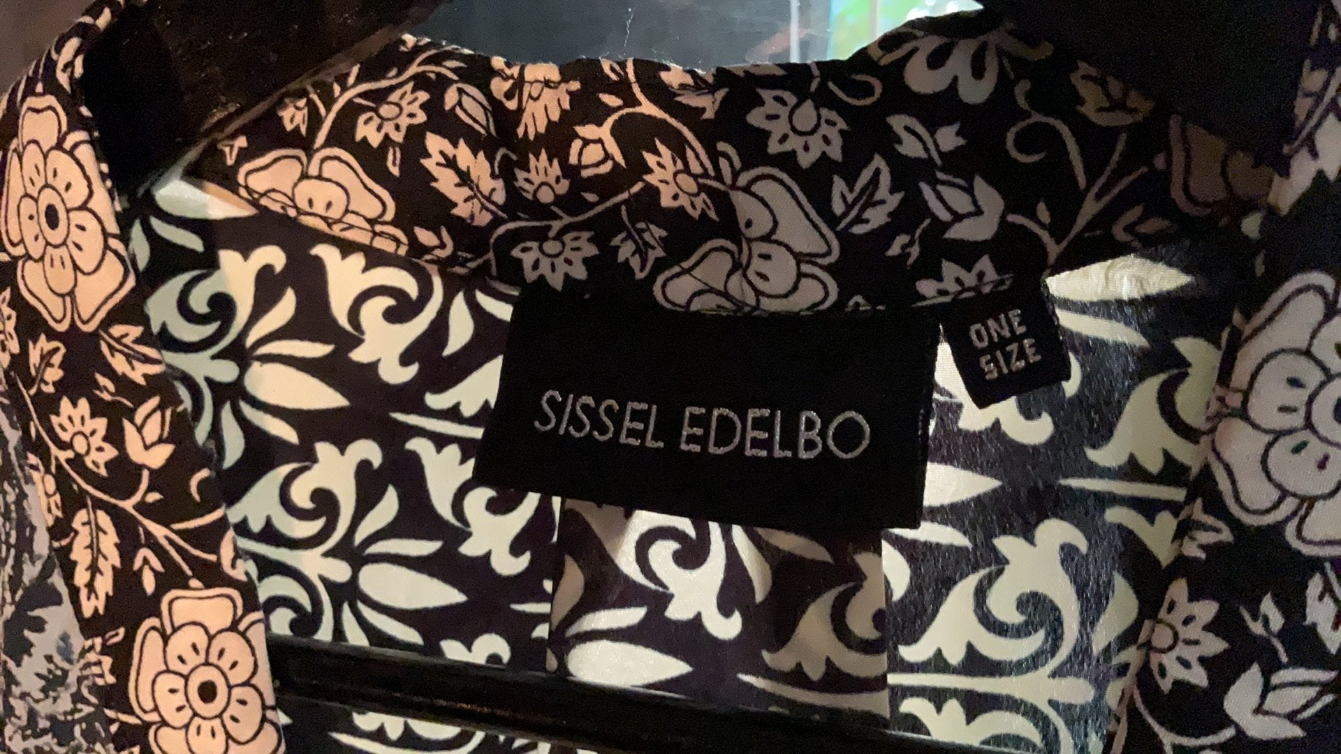 JURK SISSEL EDELBO ZIJDE. ONE SIZE, Ophalen, Zo goed als nieuw, Onder de knie