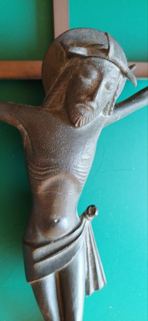 Brons gegoten kruisbeeld met corpus, Verzenden