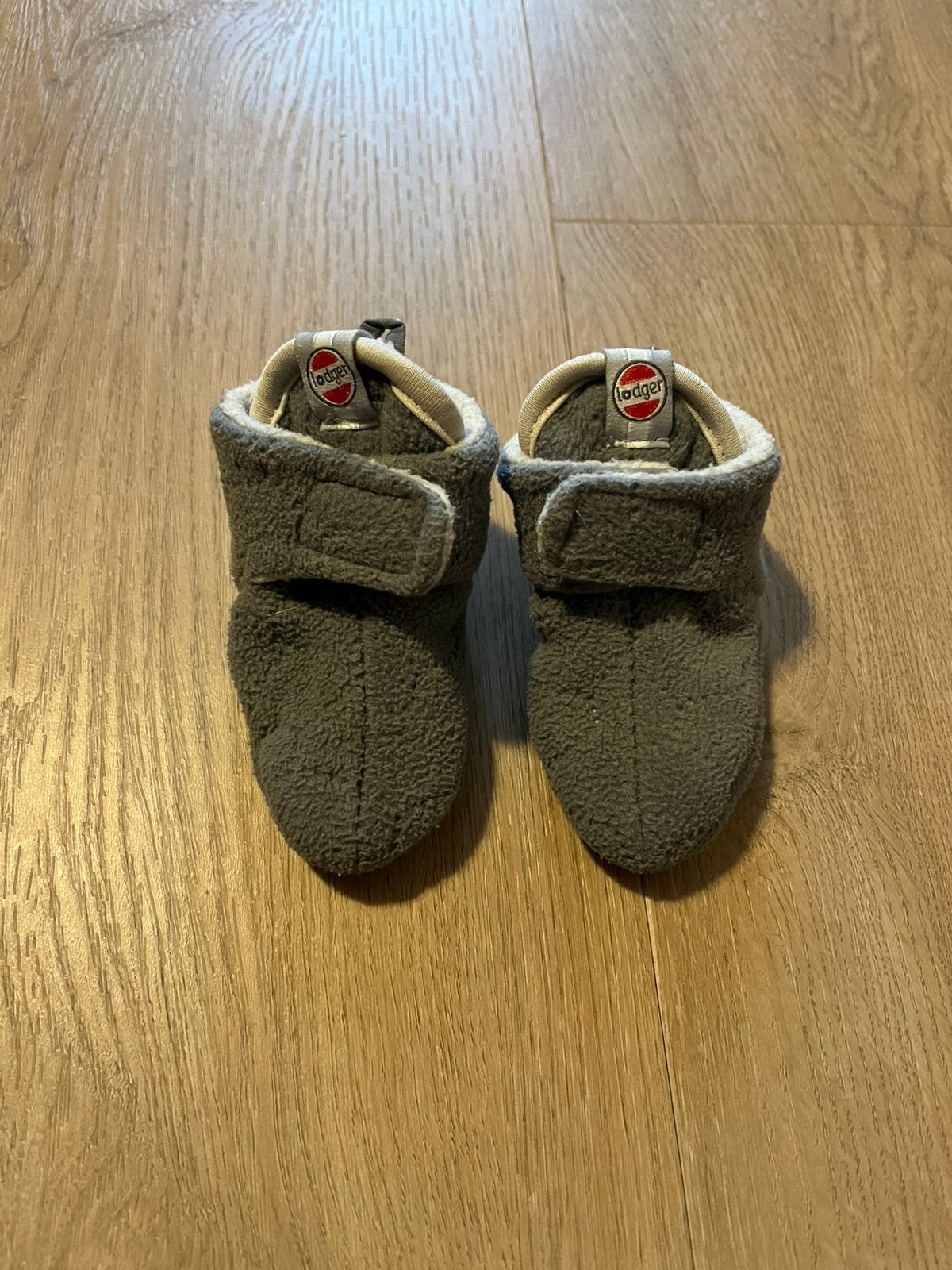 Slofjes lodger 0-6 maanden, Kinderen en Baby's, Ophalen of Verzenden, Zo goed als nieuw, Meisje, Schoentjes
