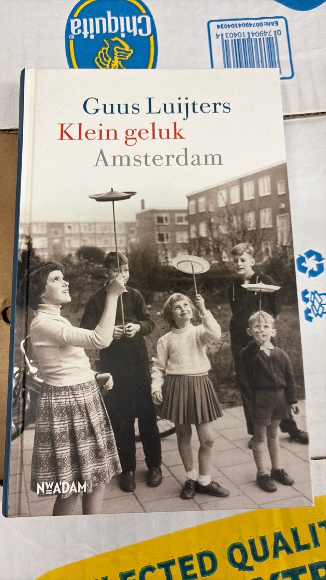 Guus Luijters - Klein geluk Amsterdam, Ophalen of Verzenden, Zo goed als nieuw, Guus Luijters