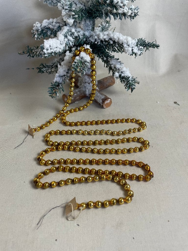 Oude gekleurde kerstslinger goudkleurige kralen, Ophalen of Verzenden, Gebruikt