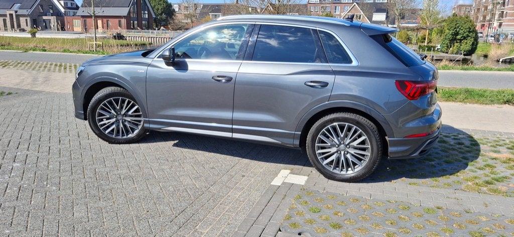Foto 4 van Audi Q3 35 TFSI S-Line | Aut. | NL | Elec Trekhaak | Virtual