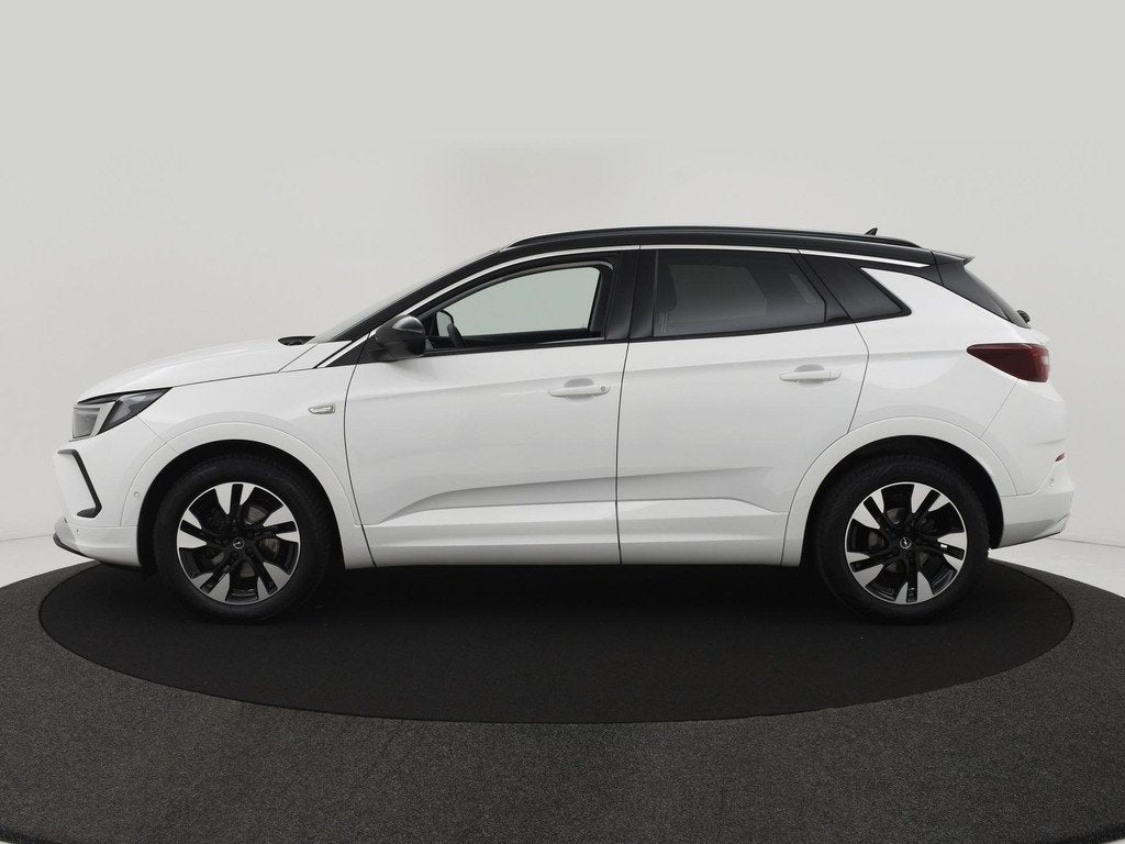 Opel Grandland 1.2 Turbo 130PK Ultimate TREKH|LEER|STOELVENT, Gebruikt, Euro 6, 1199 cc, Wit