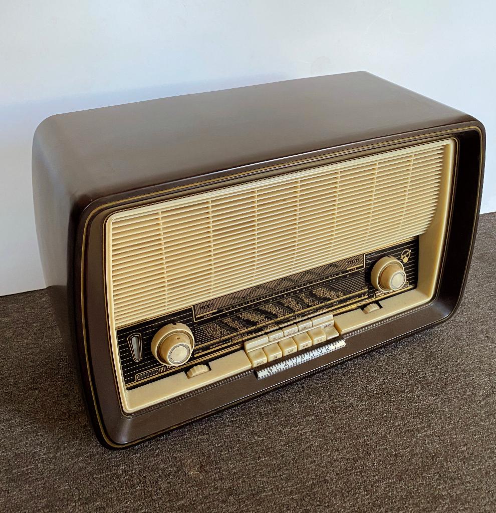 vintage Blaupunkt model ROMA 2510 radio in bakeliet, 1957, Ophalen