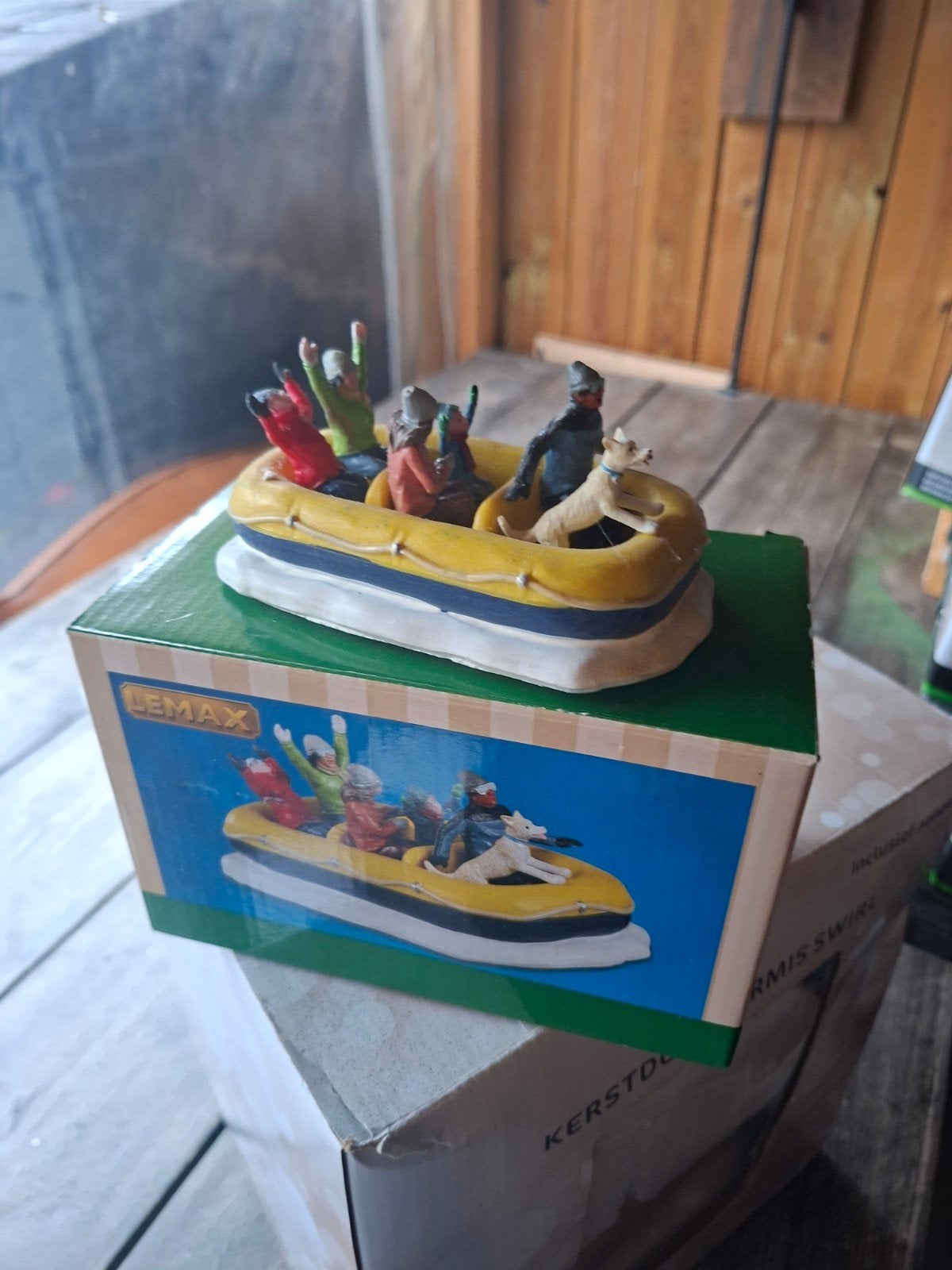 sneeuw rafting van lemax, Ophalen