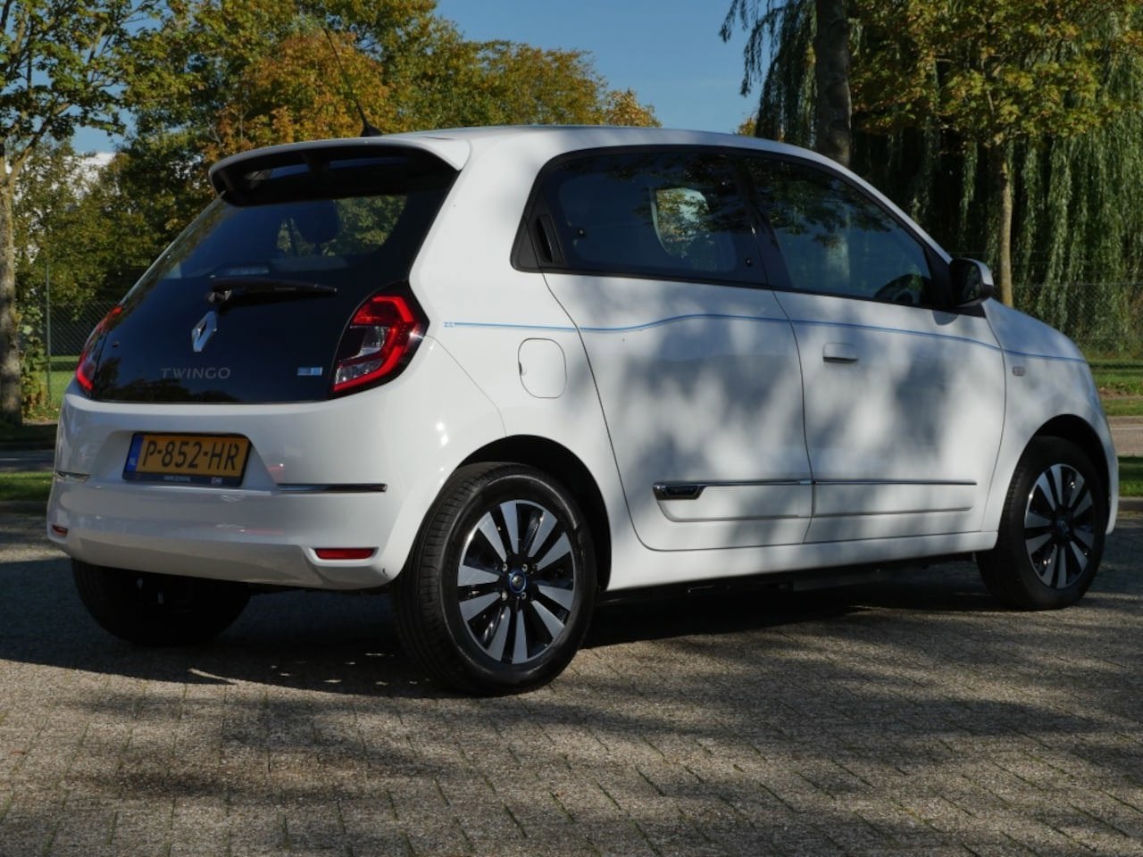 Renault Twingo R80 Electric 82pk Intens, Auto's, 22 kWh, Wit, Origineel Nederlands, 190 km