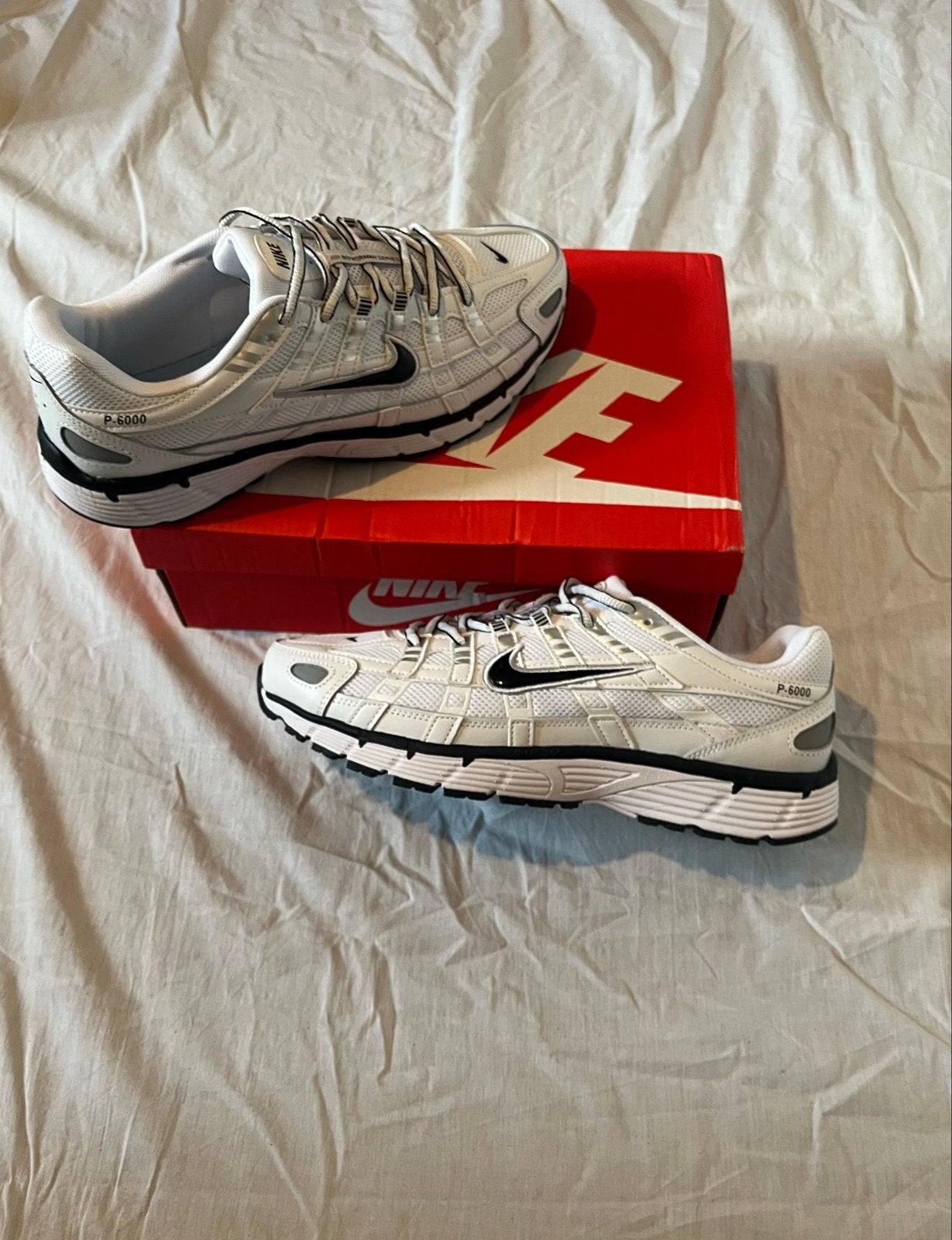 Nike p-6000, Wit, Nieuw, Ophalen of Verzenden, Sneakers of Gympen