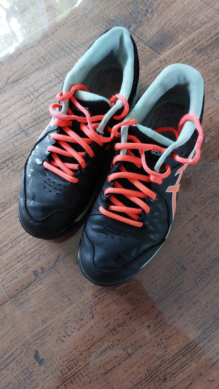Asics sportschoenen maat 38 - hockey korfbal veld, Sport en Fitness, Korfbal, Ophalen of Verzenden