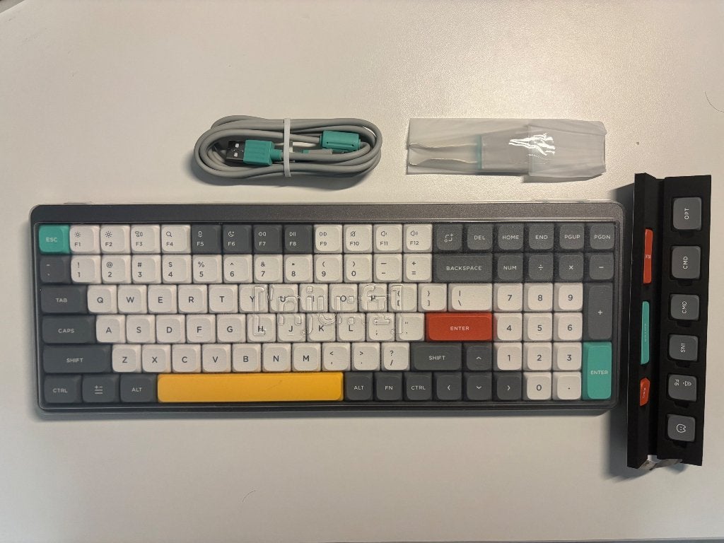 Nuphy Air100 V2 mechanical low-profile wireless keyboard, NuPhy, Ophalen of Verzenden, Zo goed als nieuw, Draadloos