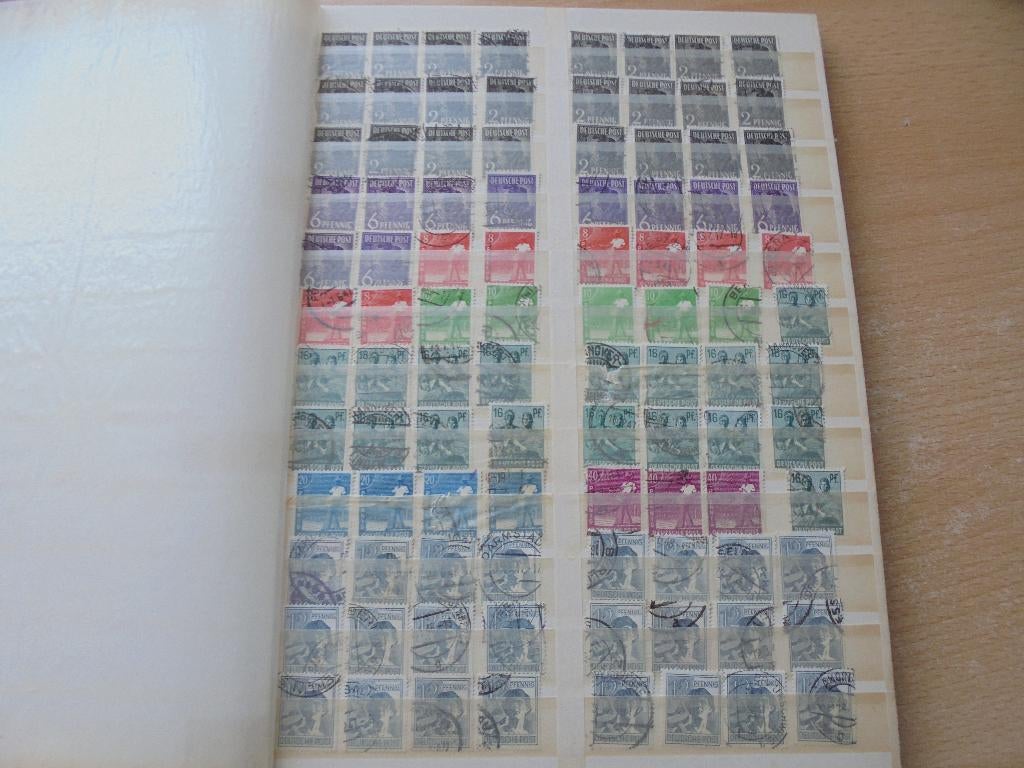 Deutsche Reich.  Engros partij in oud dun stockboek. LEUK, Ophalen of Verzenden, Buitenland