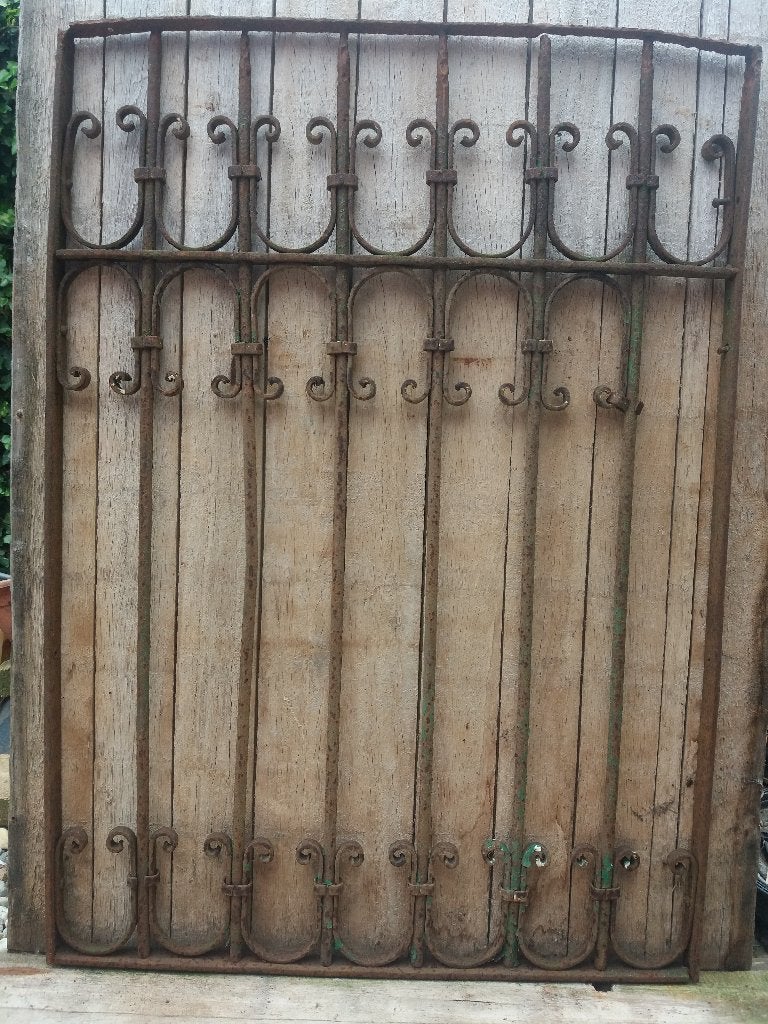 1 antiek sierhek 800x1130 mm., Tuin en Terras, Ophalen, Gebruikt, IJzer, Sierhekwerk