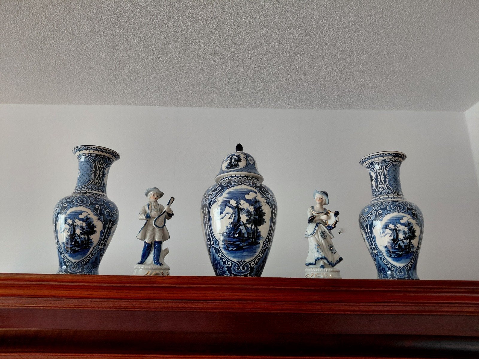 delfts blauw kaststel en beelden, Ophalen