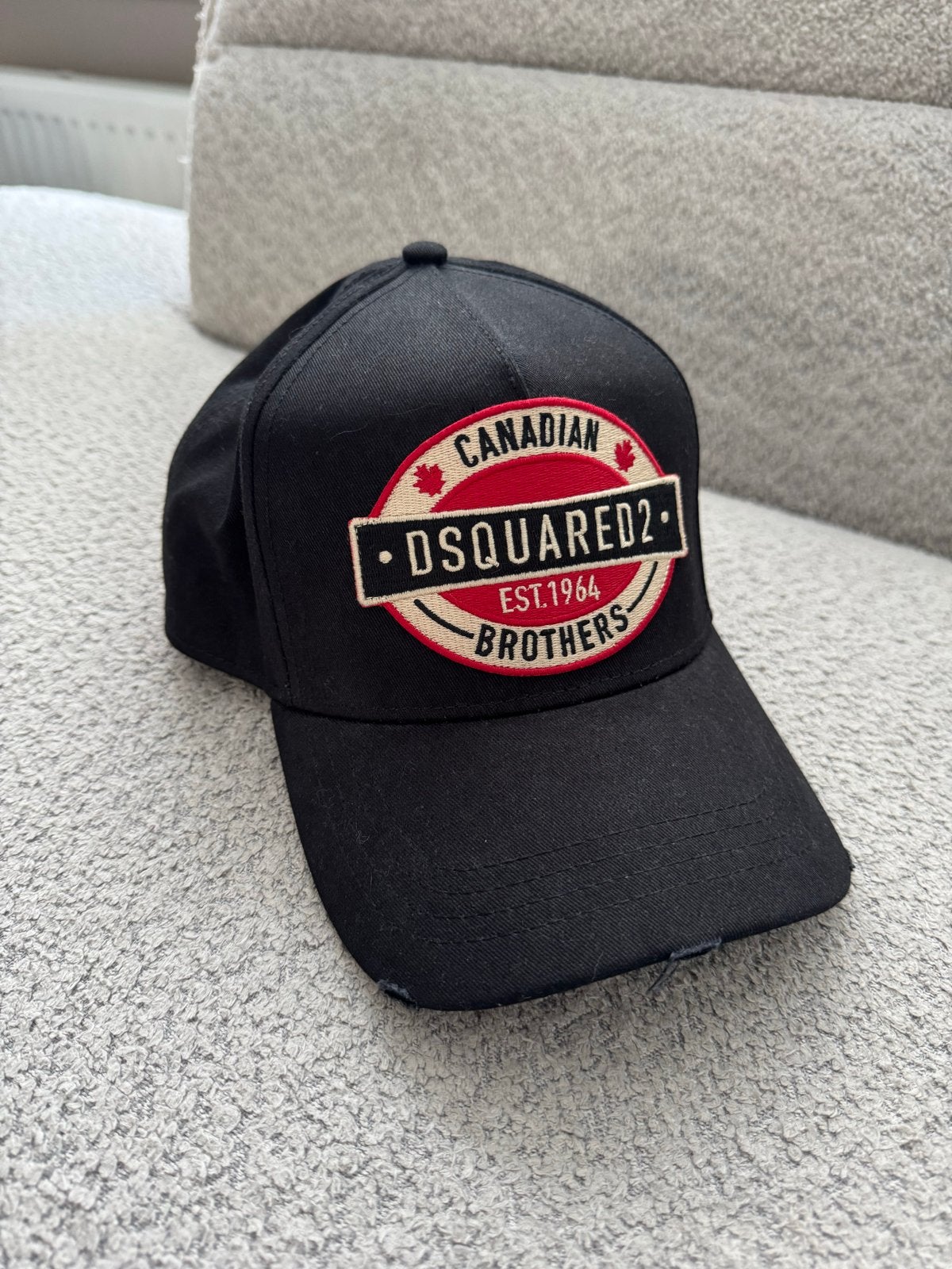 Dsquared2 Canadian Brothers Pet Zwart, Kleding | Heren, Ophalen of Verzenden, Zo goed als nieuw, One size fits all, Pet