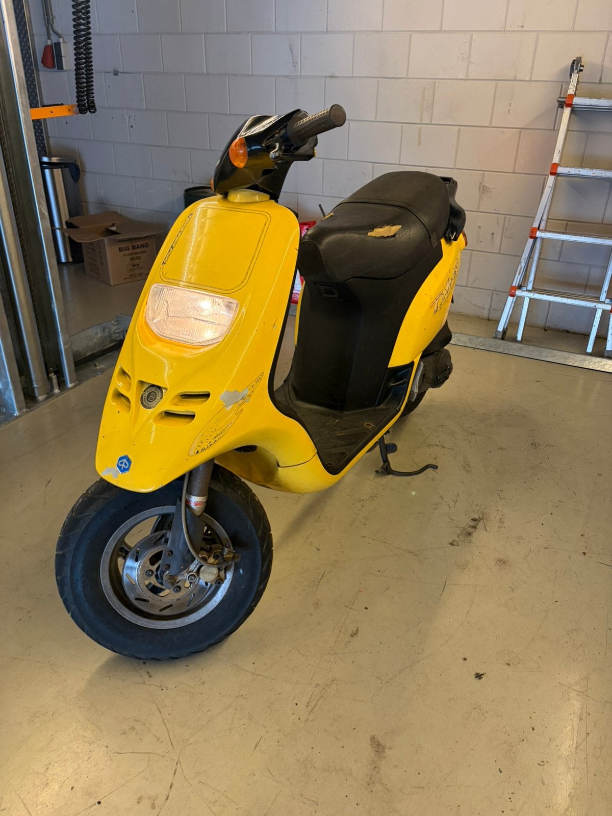 Piaggio typhoon 50cc duits, Ophalen of Verzenden, Zo goed als nieuw, Tweetakt, Overige modellen
