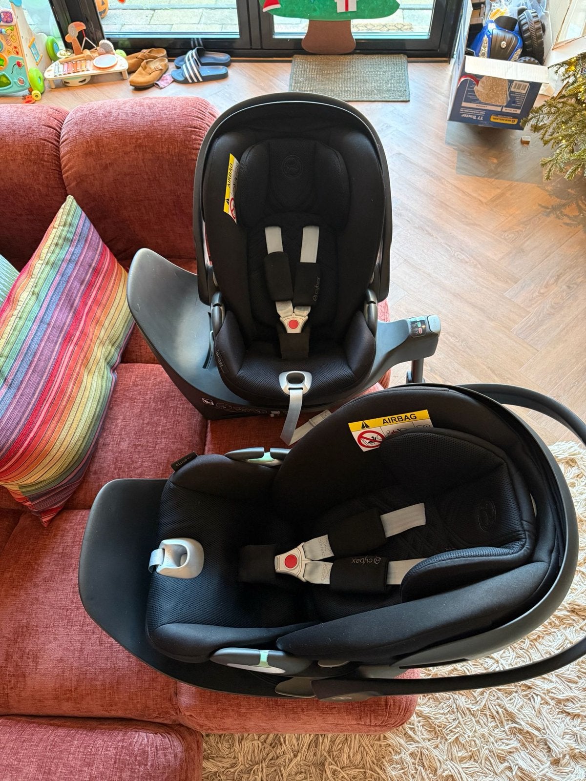 2 Cybex Cloud T i-Size autostoelen, Autogordel, Slaapstand, Zo goed als nieuw, 0 t/m 13 kg