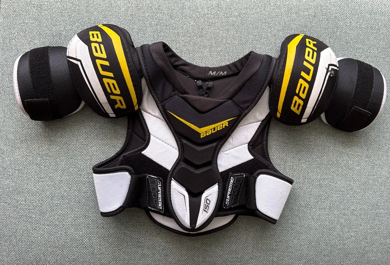 Bauer Supreme body /shoulder pads Yth size M, Ophalen of Verzenden, Zo goed als nieuw, Bescherming