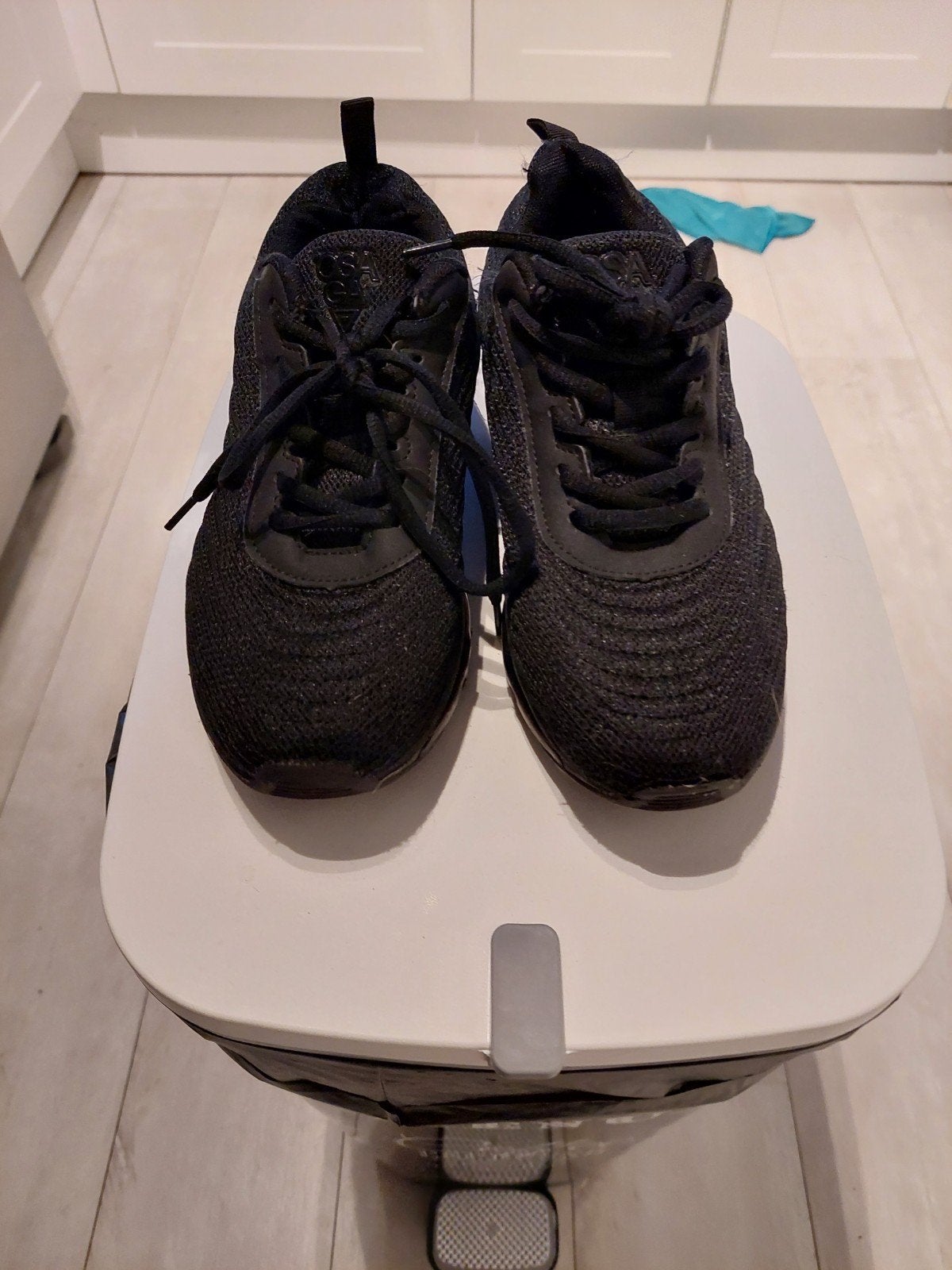 Sport schoenen maat 40, Zwart, Ophalen of Verzenden, Sneakers of Gympen, Zo goed als nieuw