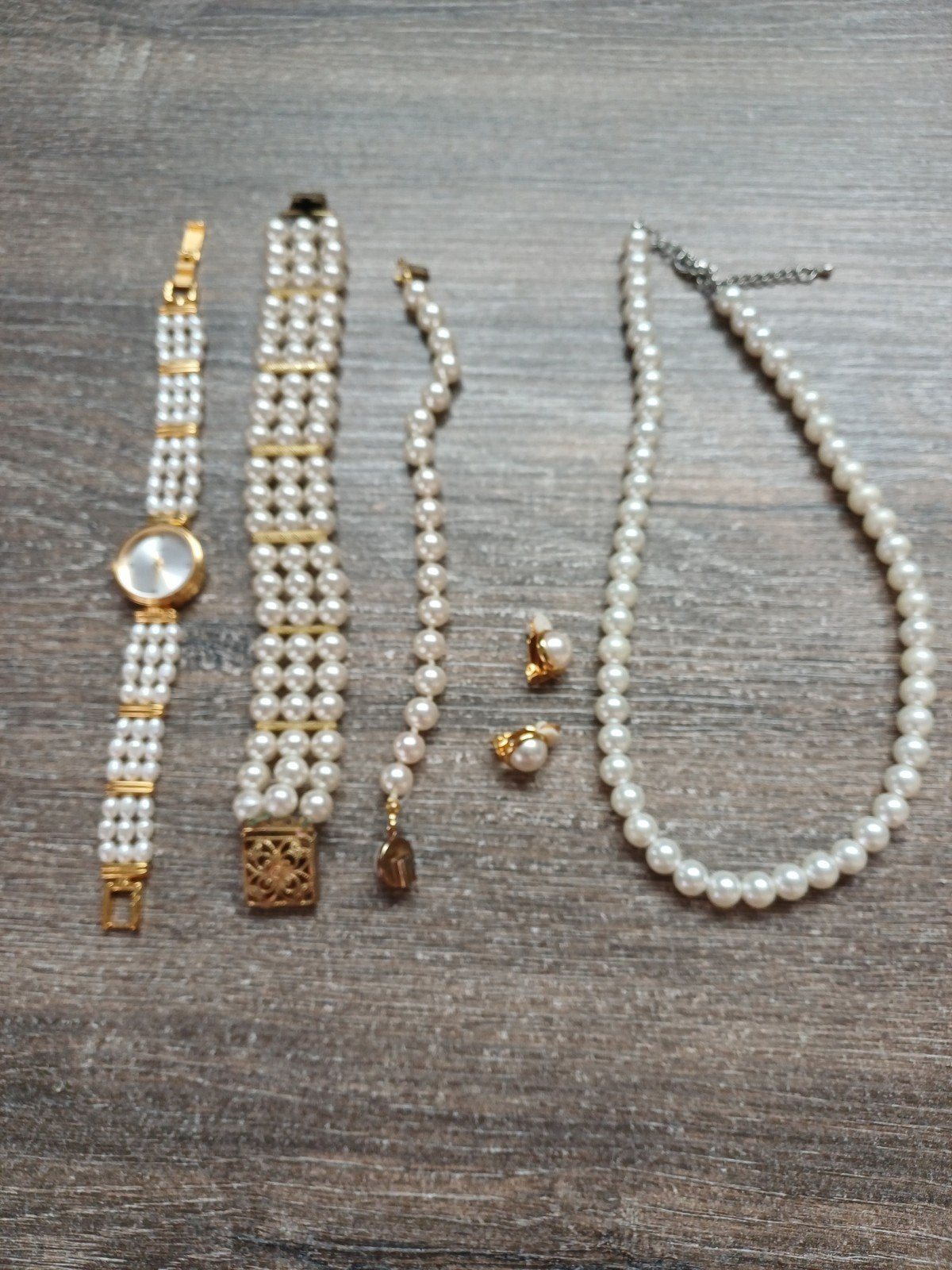 Parel sieradenset: horloge, armbanden, ketting & oorbellen, Overige materialen, Gebruikt, Wit, Ophalen of Verzenden