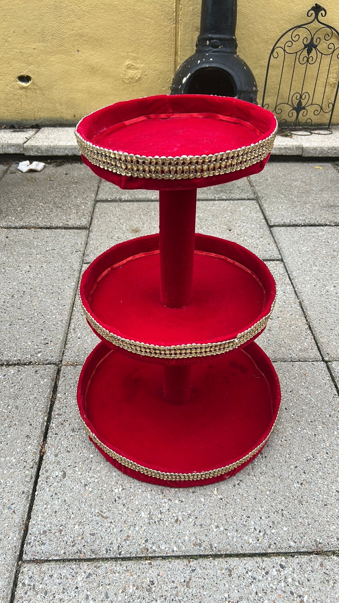Etagere rood stof bekleed, Huis en Inrichting, Woonaccessoires | Etagères, Ophalen, Gebruikt