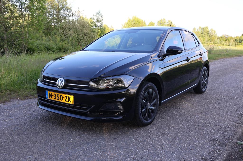 Volkswagen Polo Highline TSI 95pk, Voorwielaandrijving, Stof, 40 €/maand, Zwart