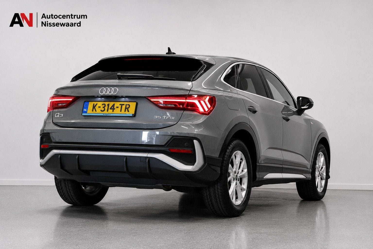Audi Q3 Sportback 35 TFSI S Line Edition |Virtual|Carplay|, Auto's, Audi, Voorwielaandrijving, 4 cilinders, 150 pk, Leder en Stof
