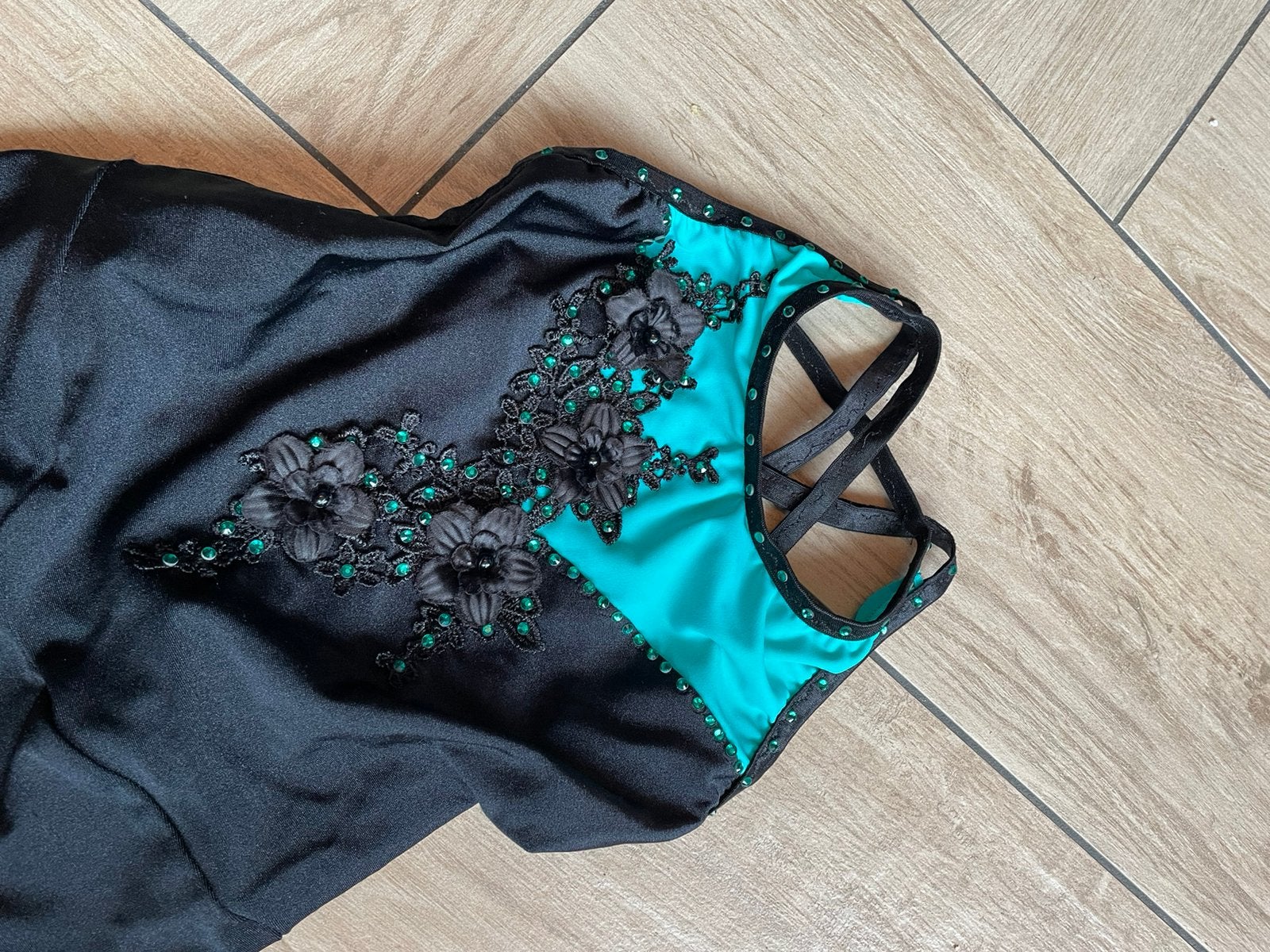 Jumpsuit maat 110-116 kunstschaatsen rolschaatsen voltige, Ophalen of Verzenden, Zo goed als nieuw, Jongen of Meisje, Sport- of Zwemkleding