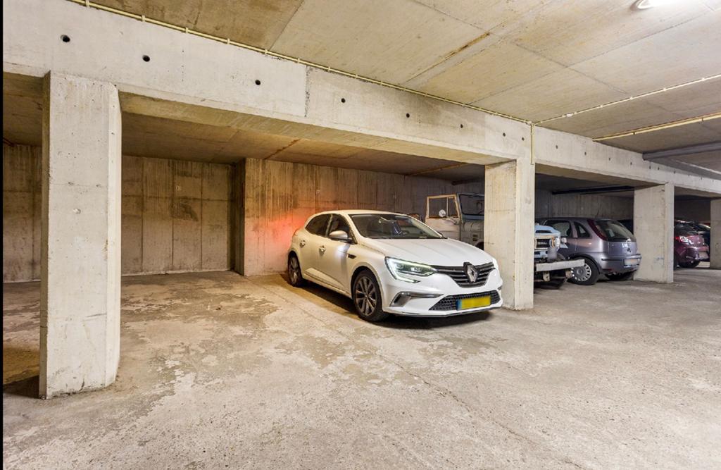Parkeerplaats Hilversum, Ophalen, Zwart