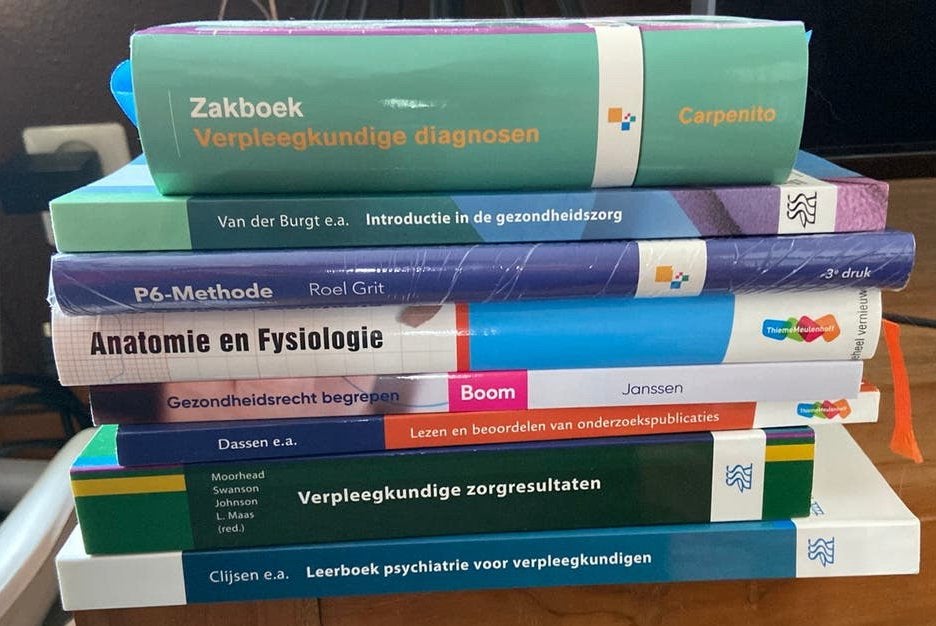 Eerste en tweede jaars HBO-V verpleegkunde boeken, Ophalen, Beta, Zo goed als nieuw, HBO