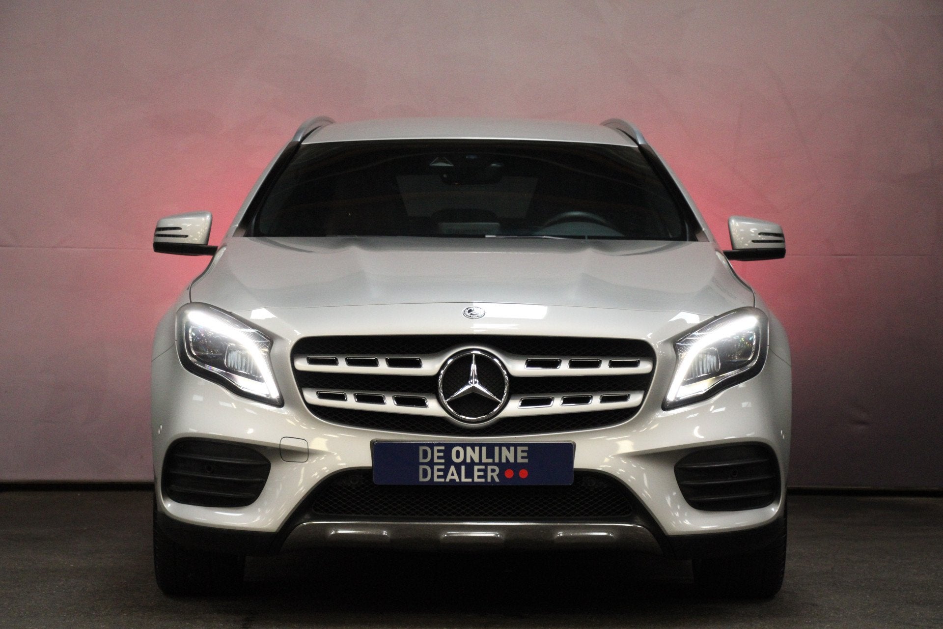 Mercedes-Benz GLA 200 AMG Edition |Camera|HarmanKardon|Leder, Gebruikt, Euro 6, Bedrijf, 1335 kg