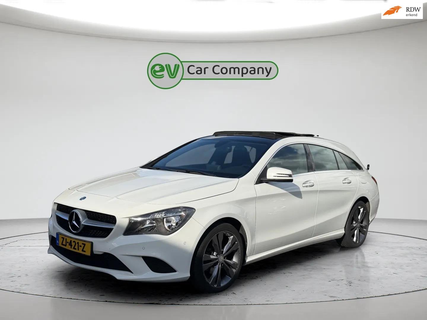 Mercedes-Benz CLA-klasse Shooting Brake 200 | Panoramadak |, Auto's, CLA, 730 kg, Gebruikt, Euro 6