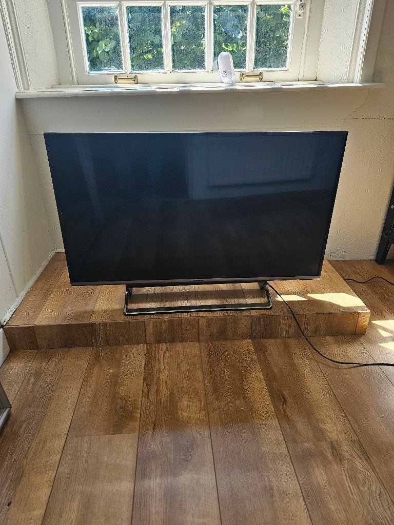 Panasonic TV -- 40 inch, Ophalen, LED, 50 Hz, Refurbished