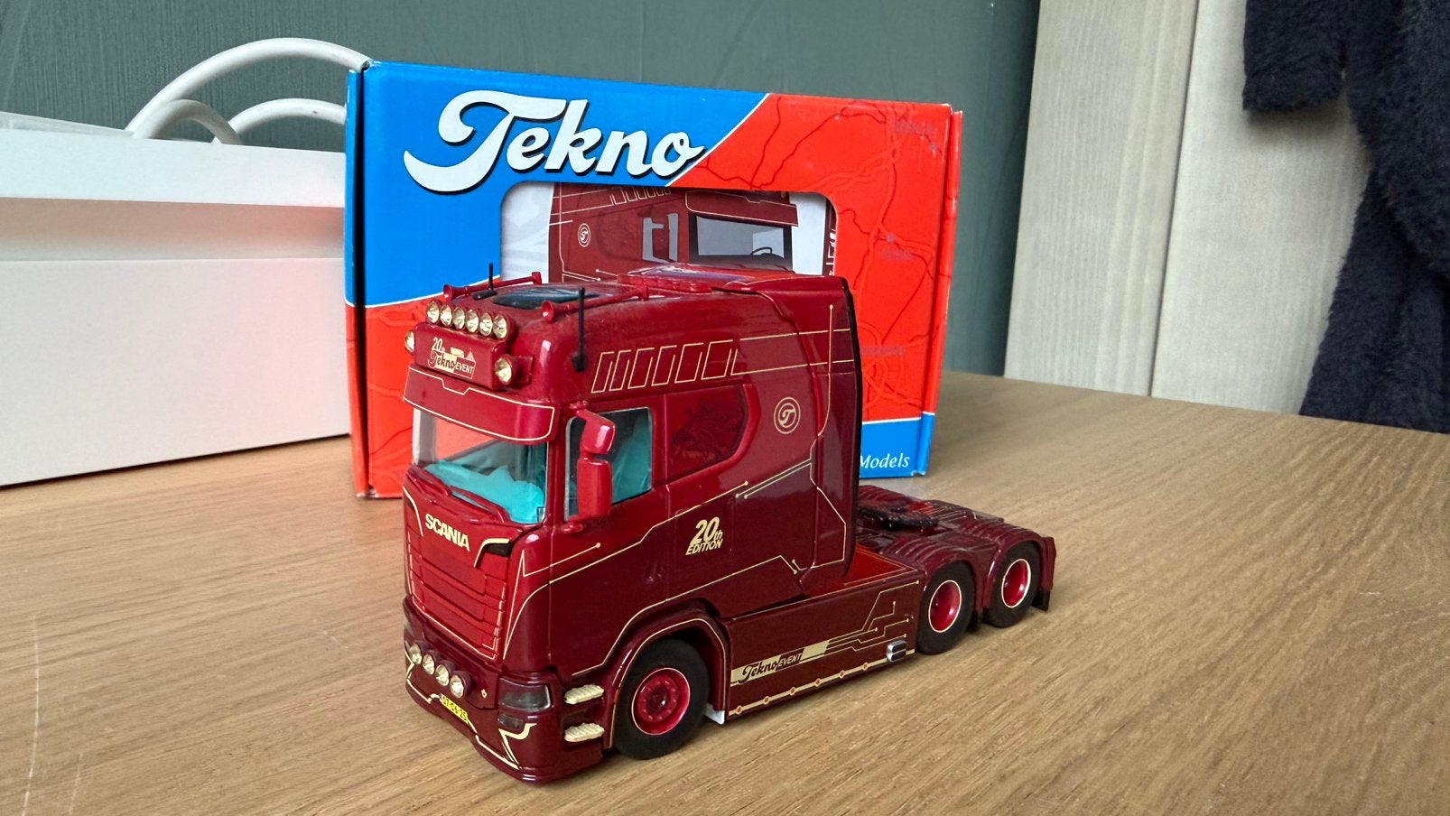 Tekno Event 20th edition Scania, Hobby en Vrije tijd, Modelauto's | 1:50, Ophalen of Verzenden, Zo goed als nieuw, Bus of Vrachtwagen