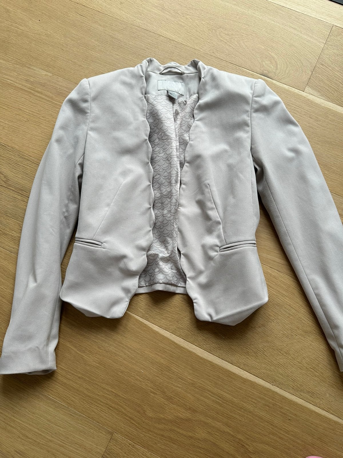 H&M beige colbert 34, Ophalen of Verzenden, Gedragen, Maat 34 (XS) of kleiner, Beige