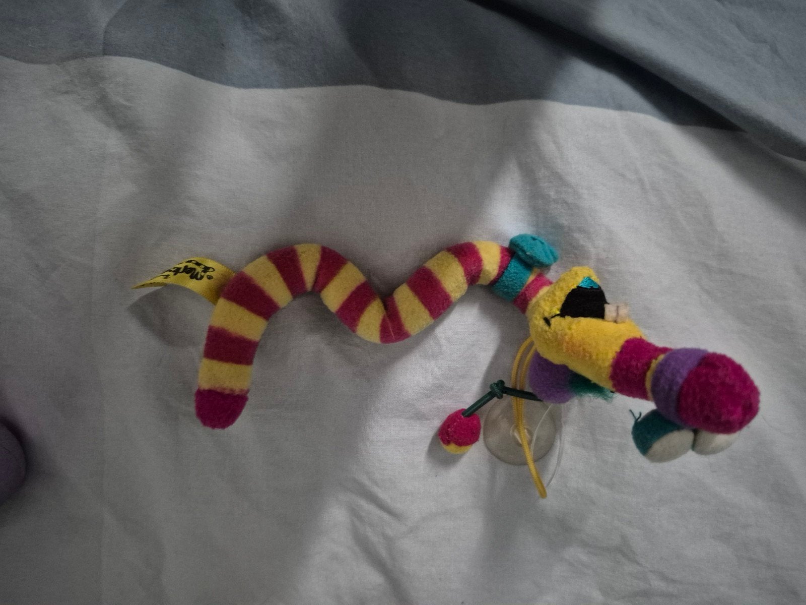 Merksmir worm knuffel met zuignap ZEER BIJZONDER, Kinderen en Baby's, Gebruikt, Overige merken, Overige karakters, Overige typen