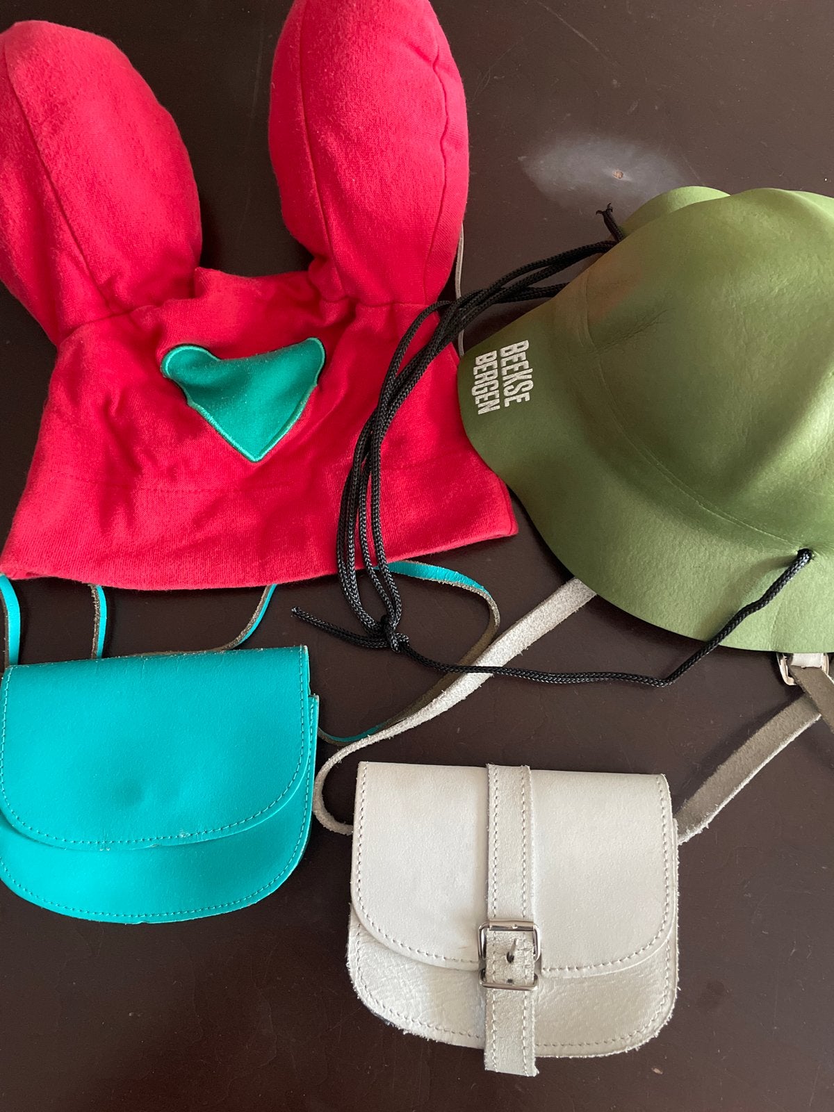 Leuke verkleed accessoires: muts, hoed en tasjes, Ophalen of Verzenden, Gebruikt, Jongen of Meisje