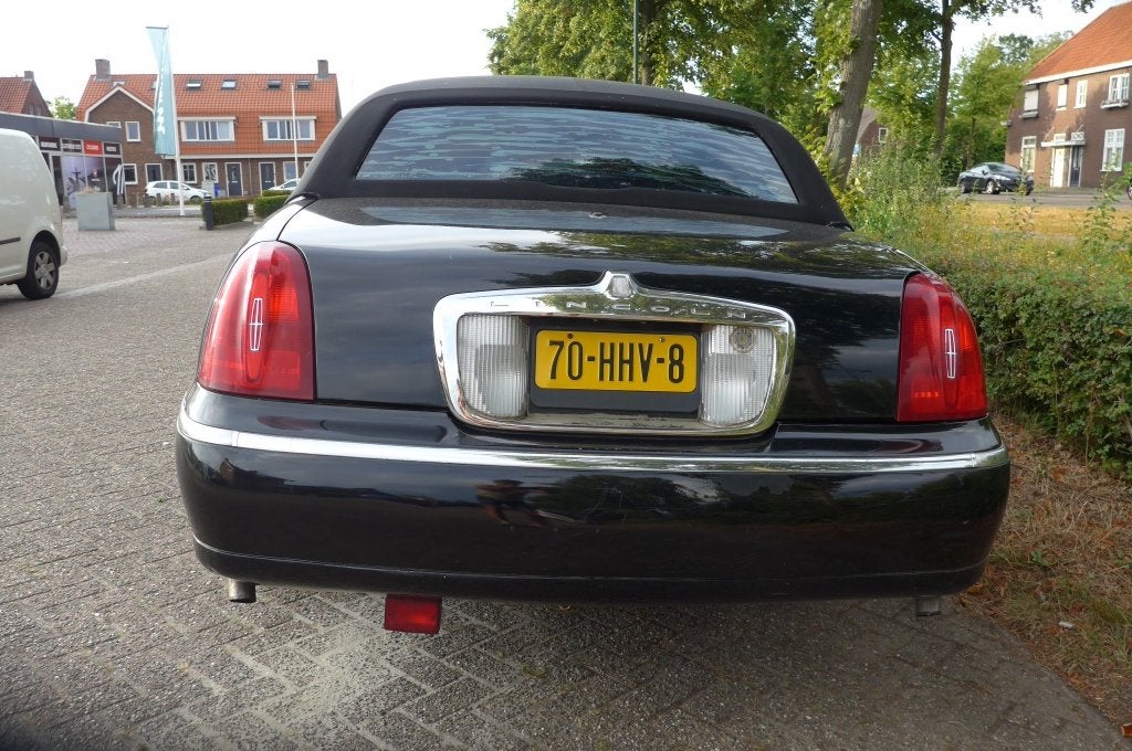 Lincoln Town Car 4.6 Signature (bj 2000, automaat), foto 4