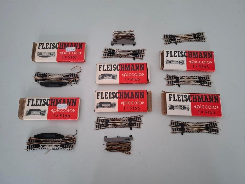 Fleischmann N Piccolo 9166/9167 (elektrische) kruisingen, Hobby en Vrije tijd, Gelijkstroom, Fleischmann, Nieuw, Rails