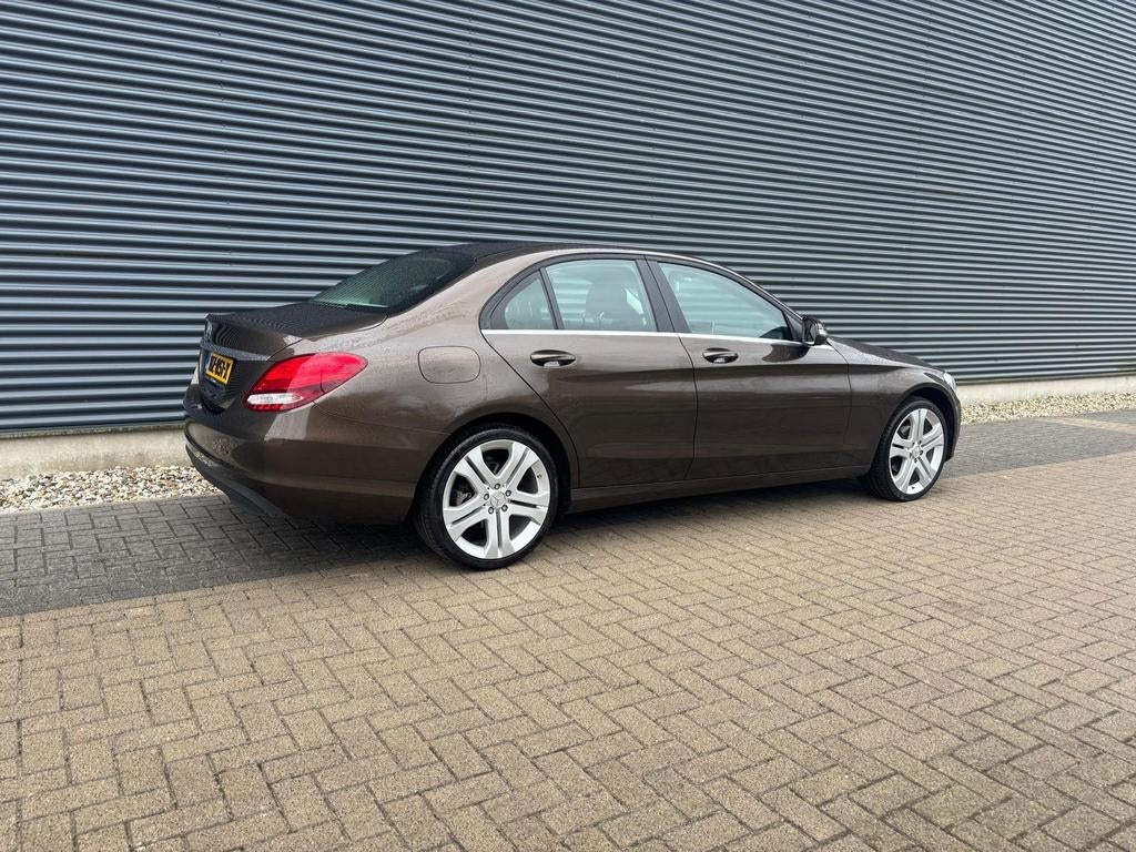 Mercedes-Benz C-Klasse C180 55 d km  !!!, Achterwielaandrijving, 1295 kg, Bruin, Handgeschakeld