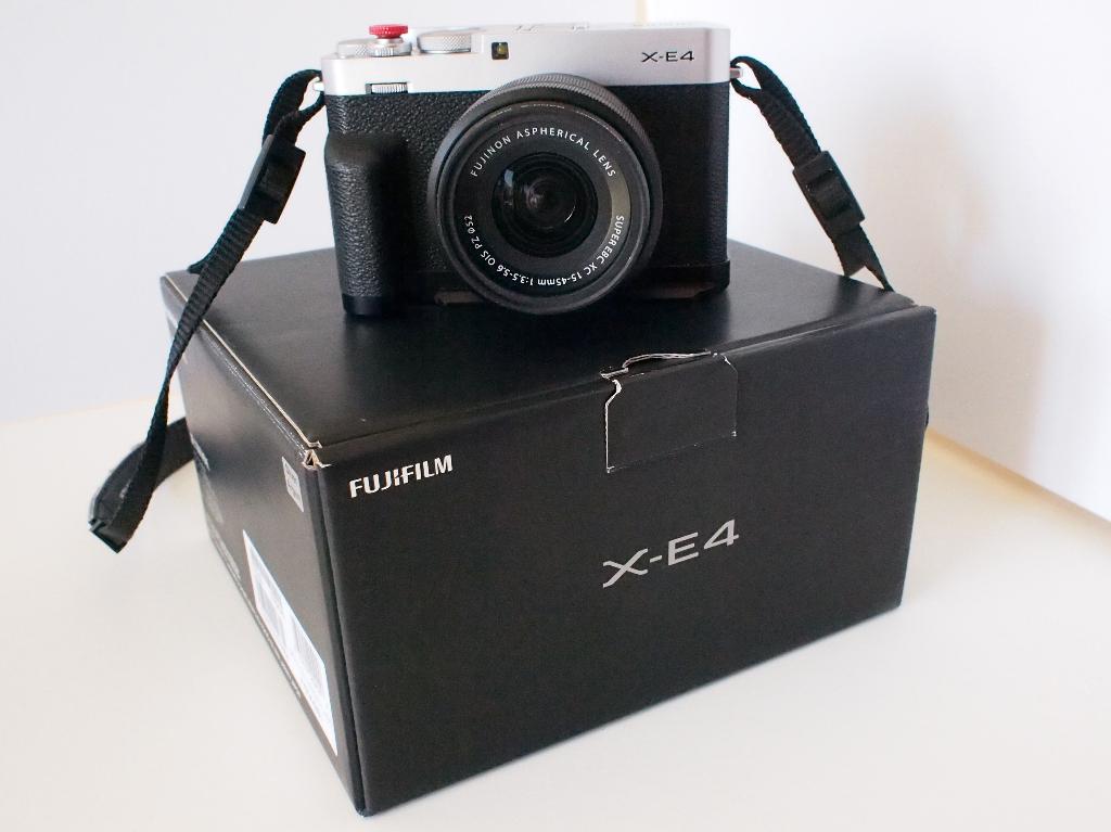 Fujifilm X-E4 met Fujinon Super EBC XC 15-45mm, Compact, 26 Megapixel, Ophalen of Verzenden, Zo goed als nieuw