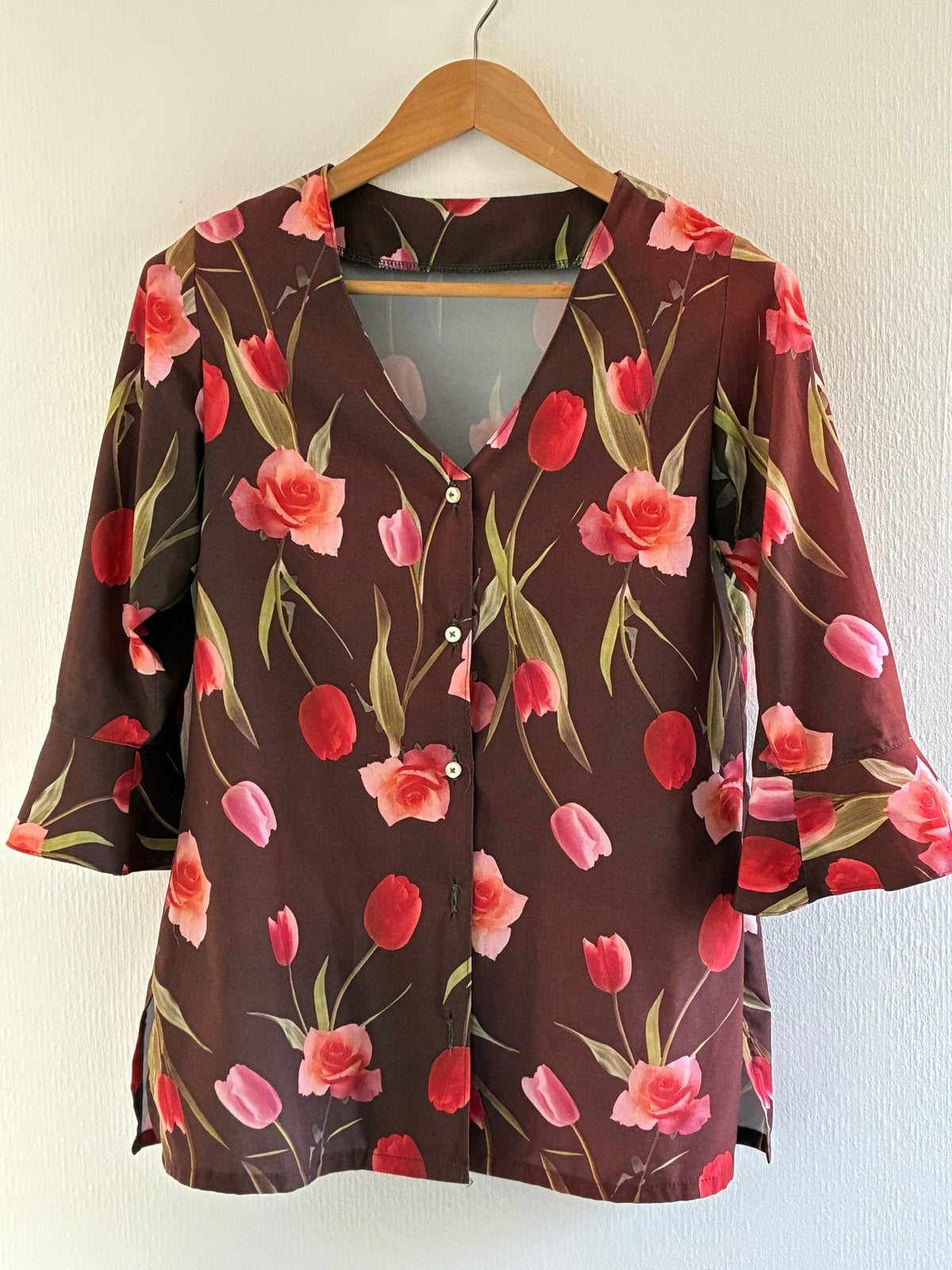 Bloemenprint blouse met trompetmouwen, maat 38, Kleding | Dames, Blouses en Tunieken, Verzenden, Zo goed als nieuw, Maat 38/40 (M)